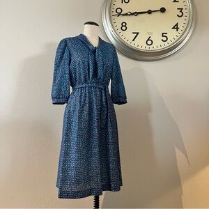 Vintage Blue Printed Tie-Neck Midi Dress